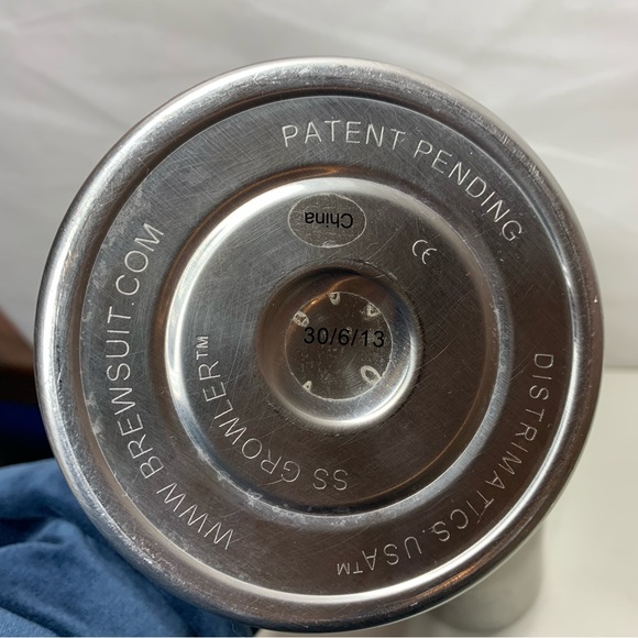 Growler - 64oz. stainless steel, swing top lid - Picture 8 of 8